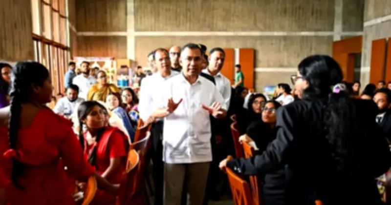 শিক্ষার্থীদের যোগ্য ও দক্ষ হয়ে গড়ে ওঠার আহ্বান প্রধানমন্ত্রীর