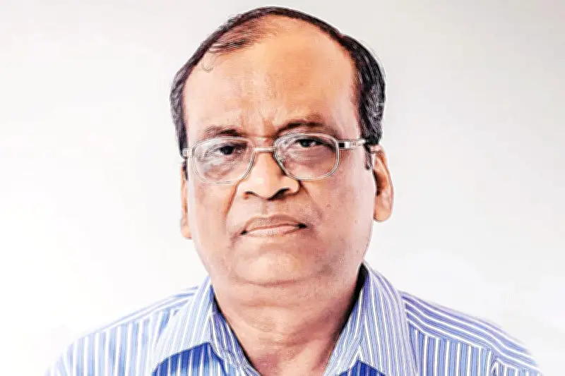 ডা. এ বি এম আবদুল্লাহর ইমেরিটাস অধ্যাপক পদ নিয়ে বিতর্ক: বিশ্ববিদ্যালয়ের দাবি বিধিবহির্ভূত, বিশেষজ্ঞদের ভিন্ন মত