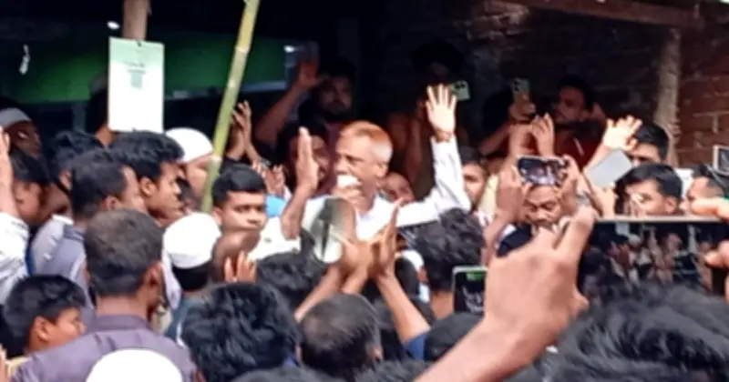 কুতুপালং ক্যাম্পে বিদ্যুৎ বিচ্ছিন্নের প্রতিবাদে বিক্ষোভ