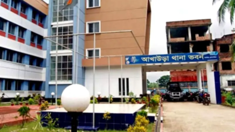 দেশজুড়ে বৃষ্টির আভাস, তরুণীকে উত্ত্যক্তের প্রতিবাদে ছুরিকাঘাতে যুবক আহত