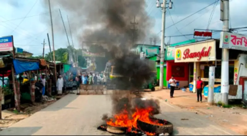 যুবদল নেতা হত্যায় রাঙ্গুনিয়া-রাউজানে সড়ক অবরোধ, বিক্ষোভ
