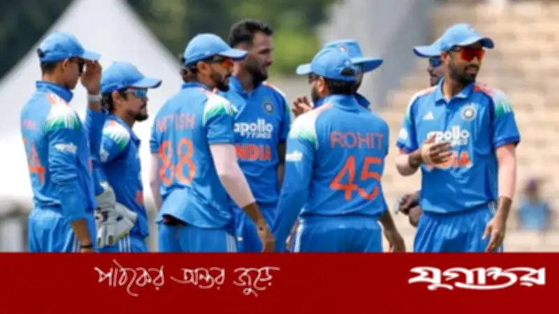 রোহিত শর্মার কীর্তি: ভারতের ওয়ানডে ইতিহাসে প্রথম বোলার-ফিল্ডার জুটির টানা তিন উইকেট