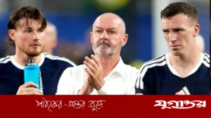 ব্রাজিলের কাছে ৩-০ গোলে হারার পর সাক্ষাৎকার ছেড়ে চলে গেলেন স্কটল্যান্ড কোচ