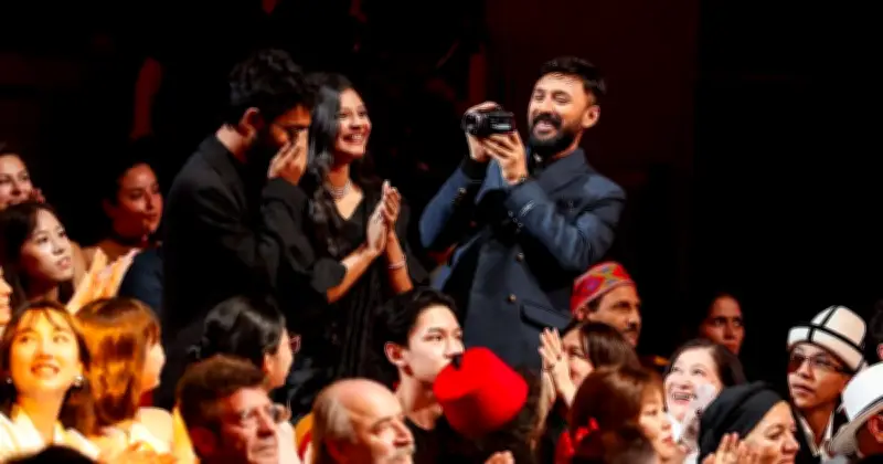 সাংহাই উৎসবে সেরা সিনেমাটোগ্রাফি জিতল ‘সাঁকোটা দুলছে’