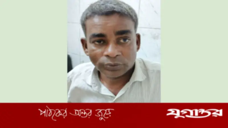 সীতাকুণ্ডে শিপ ইয়ার্ড মালিকের গাড়ি থামিয়ে চাঁদা, কর্মকর্তা মারধর