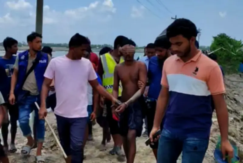 সুন্দরবনে কোস্টগার্ড অভিযান: দুলাভাই বাহিনী প্রধানসহ গ্রেপ্তার, হত্যা মামলা