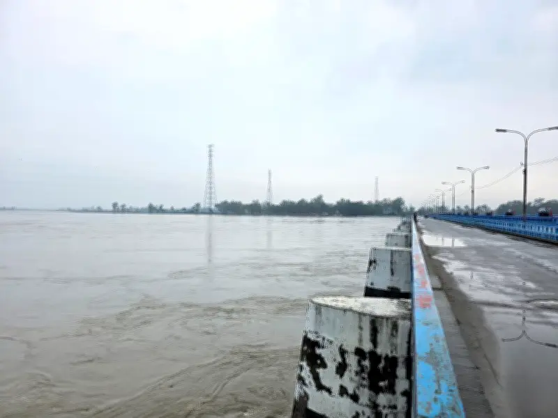 তিস্তার পানি বিপৎসীমার কাছাকাছি, ডালিয়া পয়েন্টে সতর্ক অবস্থান