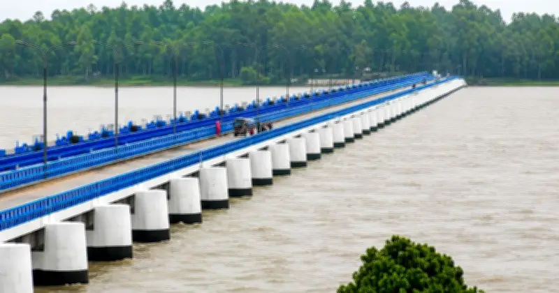 তিস্তার পানি বাড়ায় ডালিয়ায় ব্যারাজের ৪৪টি গেট খোলা