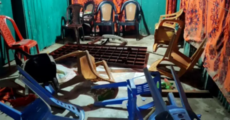 বাউফলে বিক্ষোভ মিছিলে তিন ব্যবসাপ্রতিষ্ঠানে হামলা, লুটপাট