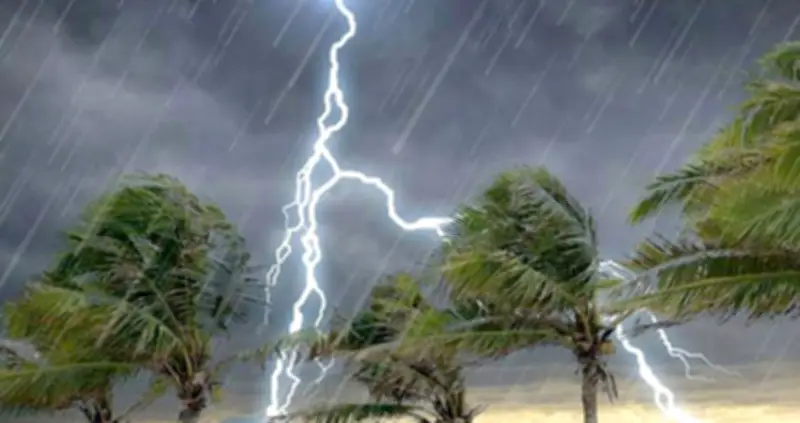 ১৩ জেলায় ঝড়ের সম্ভাবনা, বাতাসে গতি ঘণ্টায় ৬০ কিমি