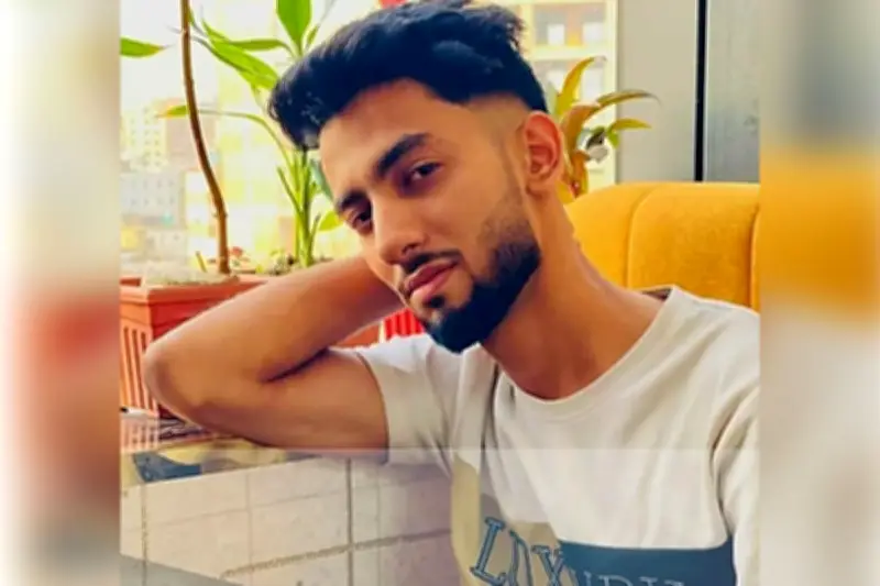 কক্সবাজারের ইনানী সৈকতে গোসলে নেমে পর্যটক নিখোঁজ