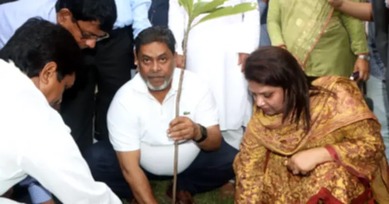 বৃক্ষরোপণ সামাজিক আন্দোলনে রূপ দিতে হবে: জেলা প্রশাসক
