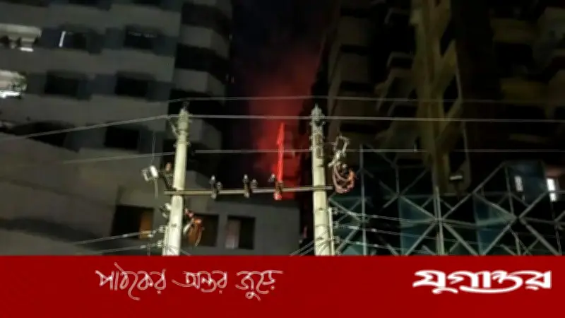 কাঁটাবনে আগুনে দুইজনের মৃত্যু, আগুন নিয়ন্ত্রণে