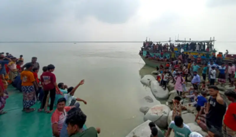 পদ্মা ও মহানন্দা নদীতে পৃথক দুর্ঘটনায় তিনজন নিহত, একজনের লাশ উদ্ধার