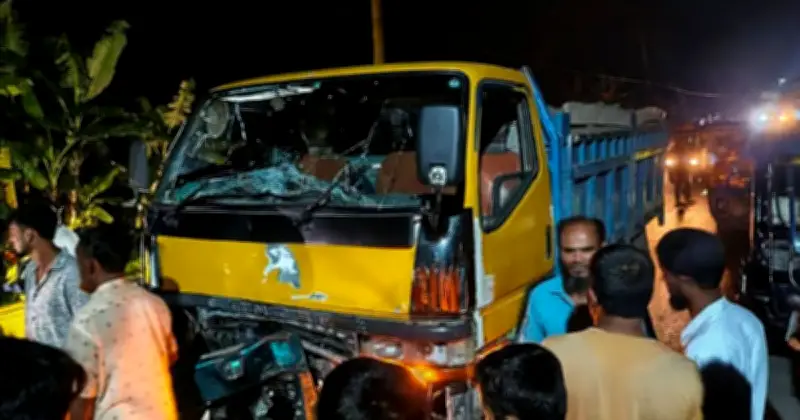 কবিরহাটে পিকআপ-মোটরসাইকেল সংঘর্ষে দুই তরুণ নিহত