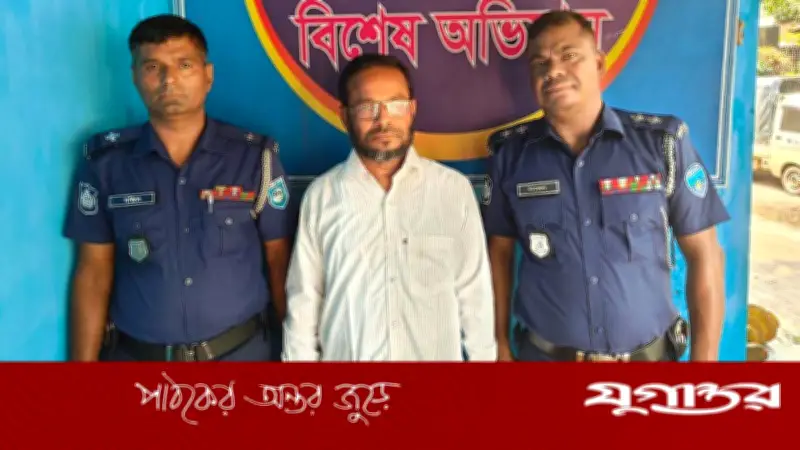 কুড়িগ্রামে পিআইও অফিস থেকে বের হওয়ার পর ইউপি চেয়ারম্যান গ্রেফতার