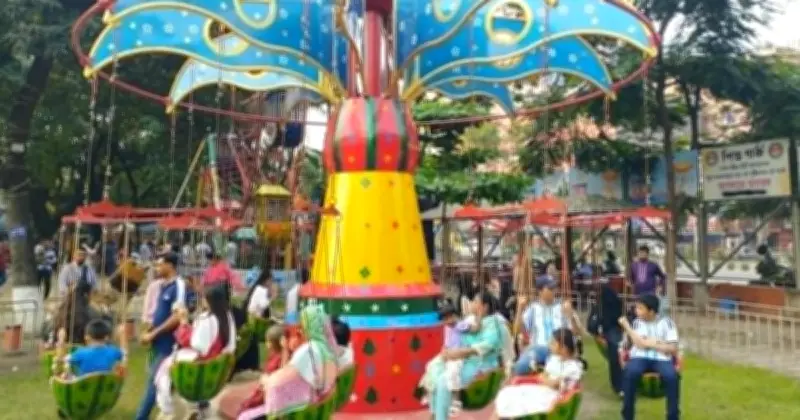 সাপ্তাহিক ছুটিতে রাজধানীর শিশুপার্কে দর্শনার্থীদের ভিড়