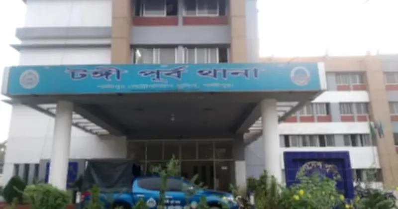 গাজীপুরের টঙ্গীতে ছিনতাইকারী সন্দেহে পিটুনিতে যুবক নিহত