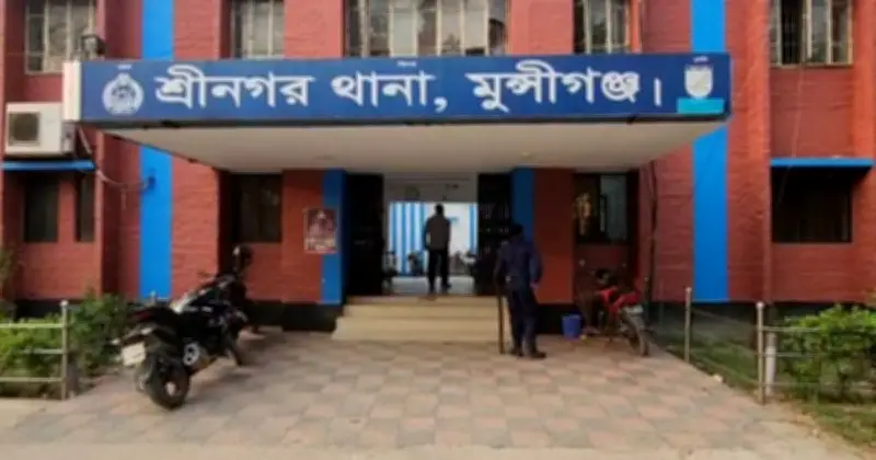 মুন্সিগঞ্জে ফজরের নামাজে মোবাইল চুরির অভিযোগে যুবককে পিটিয়ে হত্যা