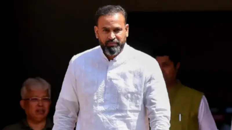 ইউসুফ পাঠানের জমি বিতর্ক: ২০ কোটি টাকার সরকারি জমি দখলে অভিযোগ, তৃণমূলে কোন্দল