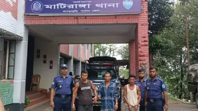 খাগড়াছড়িতে ইউপিডিএফের ৩ সদস্য অস্ত্র ও গোলাবারুদসহ গ্রেপ্তার