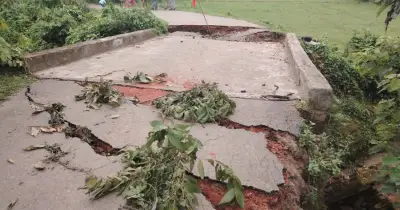 গাজীপুরে ৩৮ বছর বয়সী সেতু ভাঙনের ঝুঁকিতে, দুর্ভোগে হাজারো মানুষ