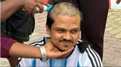 পটুয়াখালীতে আর্জেন্টিনা সমর্থকের মাথা মুড়ানোর ঘটনা