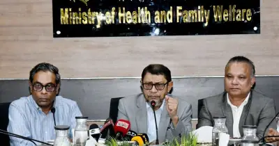 ডেঙ্গু চিকিৎসায় ব্যয় কমাতে বেসরকারি হাসপাতালকে ৮০% ছাড়ের আহ্বান মন্ত্রীর