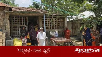 যশোরে সড়ক দুর্ঘটনায় স্ত্রী-সন্তান হারিয়ে পাথর শহিদুল