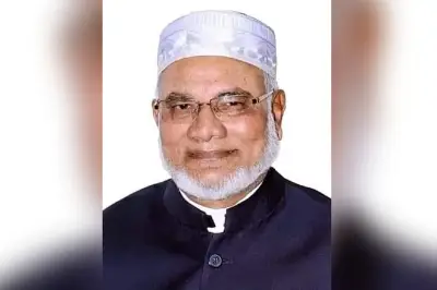 সাবেক সংসদ সদস্য এ কে এম রহমতুল্লাহ মারা গেছেন