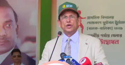 শিক্ষার্থীদের জন্য স্কুল ড্রেস ও মিড ডে মিল চালু করছে সরকার