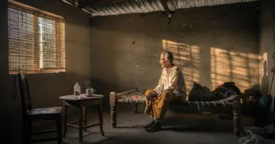 রাজধানীতে চার দিনে তিন পচনধরা মরদেহ উদ্ধার, সমাজে একাকিত্বের নির্মম চিত্র