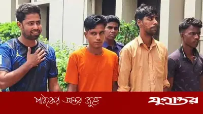 বগুড়ায় ডাকাতি প্রস্তুতিকালে পিস্তল-মাদকসহ গ্রেফতার ৪