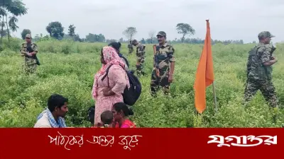 সীমান্তে পুশইন প্রতিরোধে বিজিবির পাশে দাঁড়িয়েছেন স্থানীয় বাসিন্দারা