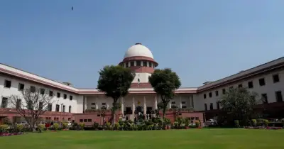 বিয়ের আগে শারীরিক সম্পর্ক চারিত্রিক দোষ নয়: ভারতের সুপ্রিম কোর্টের পর্যবেক্ষণ