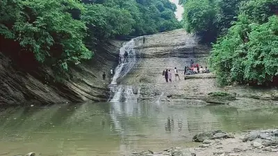 মিরসরাইয়ের ঝরনায় পর্যটকদের ভিড়, নিরাপত্তা সতর্কতা জারি