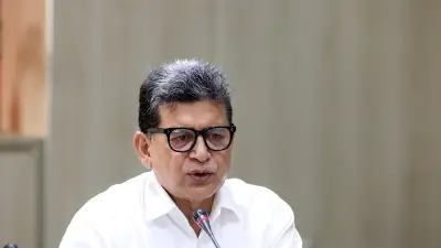 ক্ষুদ্রঋণ খাতকে প্রবৃদ্ধির নতুন চালক হিসেবে নেওয়ার দাবি