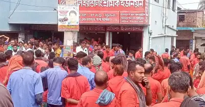 বেনাপোল বন্দরে শ্রমিকদের অনির্দিষ্টকালের কর্মবিরতি