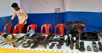 সৈয়দপুরে লাইট ইঞ্জিনিয়ারিংয়ে রেল যন্ত্রপাতি উৎপাদনে স্বনির্ভরতা