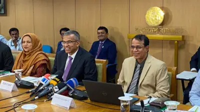সুদহার অপরিবর্তিত রেখে নতুন মুদ্রানীতি ঘোষণা, প্রণোদনা ৬০ হাজার কোটি টাকা