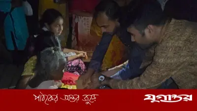 খালে ভেসে যাওয়া বৃদ্ধাকে বাঁচিয়ে প্রশংসায় ভাসছে শিশু মারিয়া