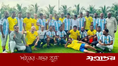 ঢাকা কলেজ ’৯৬ ব্যাচের সামার ফেস্টে বন্ধুমিলন ও ফুটবল উৎসব