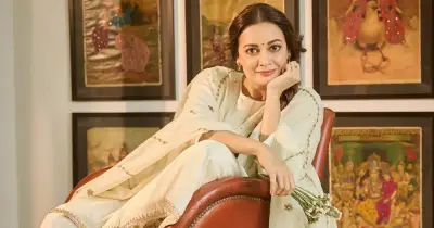 প্লাস্টিক বর্জন: দিয়া মির্জার ছেলের ডেলিভারি কর্মীকে ভর্ৎসনা নিয়ে বিতর্ক