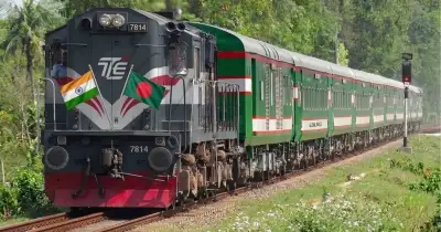 হাসিনা পতনের পর প্রথমবার ভারত থেকে বাংলাদেশে ট্রেনের কোচ আসছে