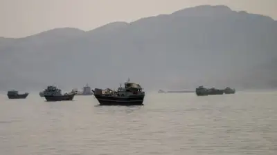 হরমুজ প্রণালি বন্ধের দাবি ইরানের, আলোচনার মাঝেই জটিলতা