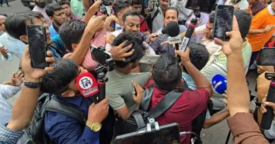 ঢাকায় জামায়াতের মিছিলে সাংবাদিকের ওপর হামলা, আহত ১