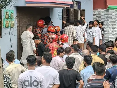 লক্ষ্মীপুরে মা ও দুই মেয়েকে দা দিয়ে কুপিয়ে হত্যা, যুবক আটক
