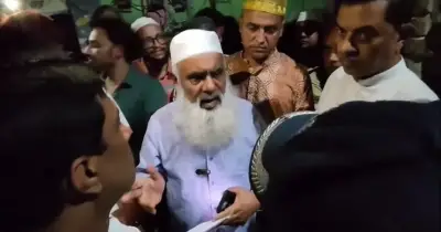 গুলিবিদ্ধ শিক্ষার্থীর পাশে এমপি মনিরুল, মাদক কারবারিদের হুঁশিয়ারি