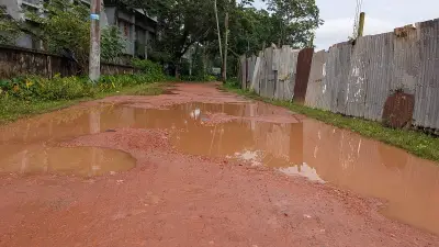 পটুয়াখালীতে ২২ মাস ধরে ৭৬ কোটি টাকার সেতু-সড়ক নির্মাণকাজ বন্ধ