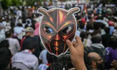 ক্ষমতার হাতবদল: রাজতন্ত্র থেকে জেন-জি ও তেলাপোকা আন্দোলন
